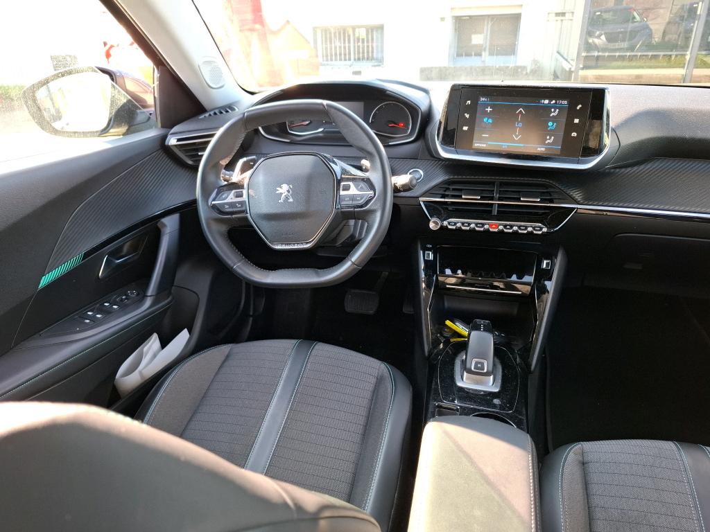 Peugeot 2008 BlueHDi 130 S&S EAT8 Allure 2021