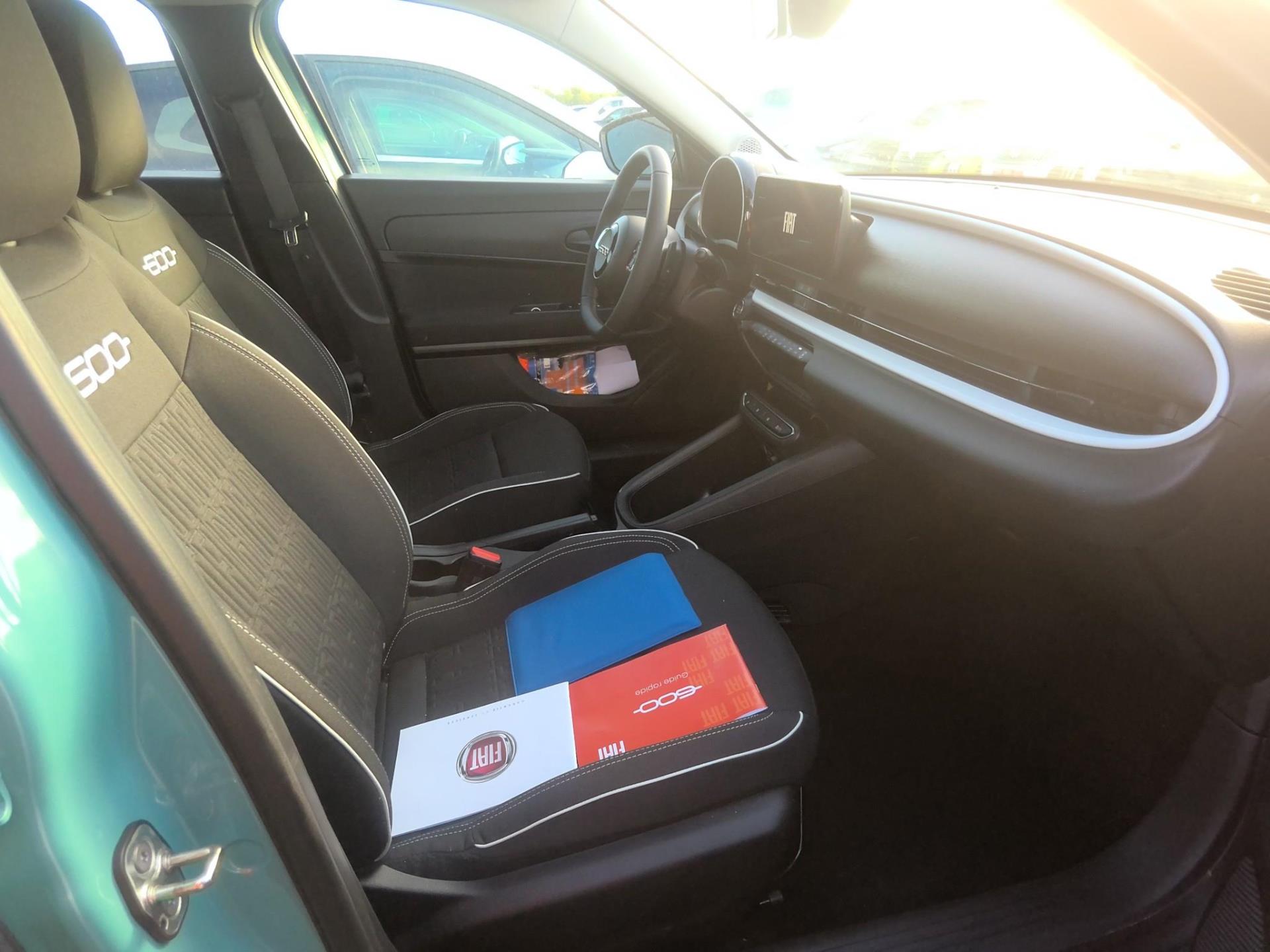 FIAT 600 1.2 Hybrid 136ch DCT6  2024