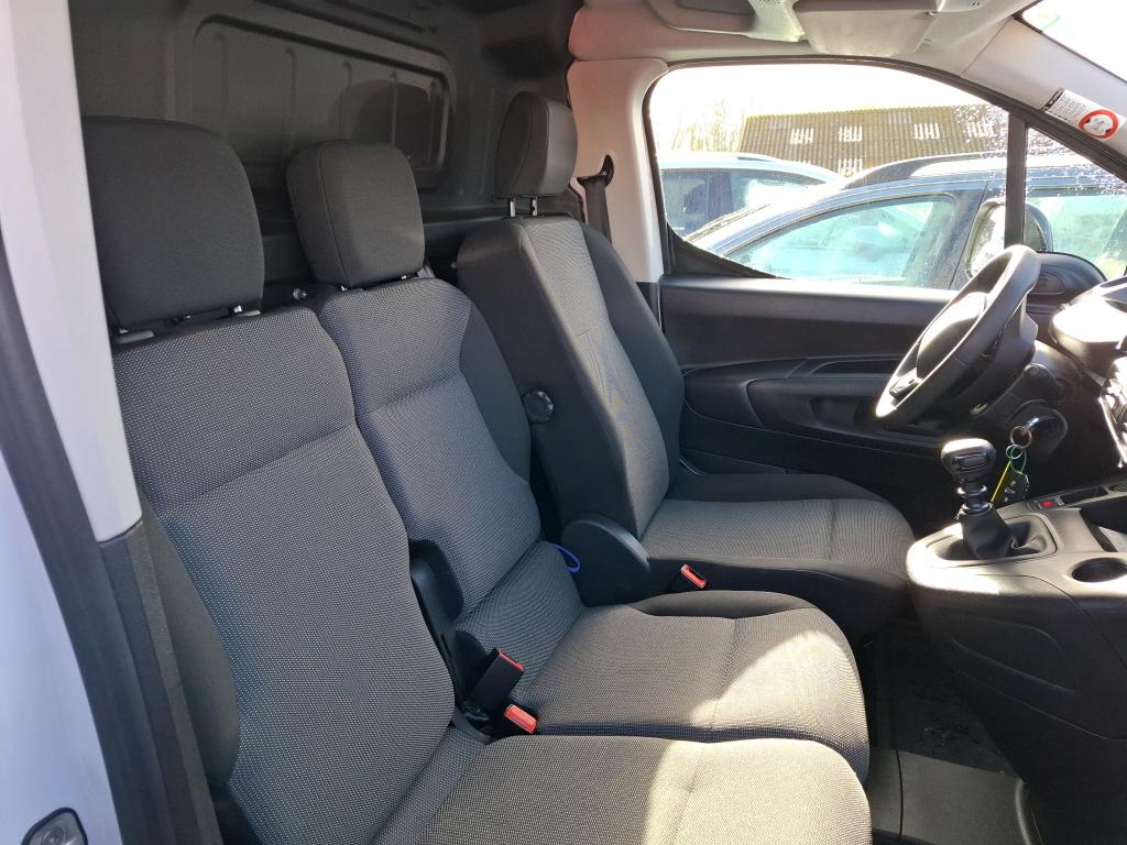 Peugeot PARTNER FOURGON STANDARD 650 KG BLUEHDI 100 S&S BVM6 ASPHALT 2022
