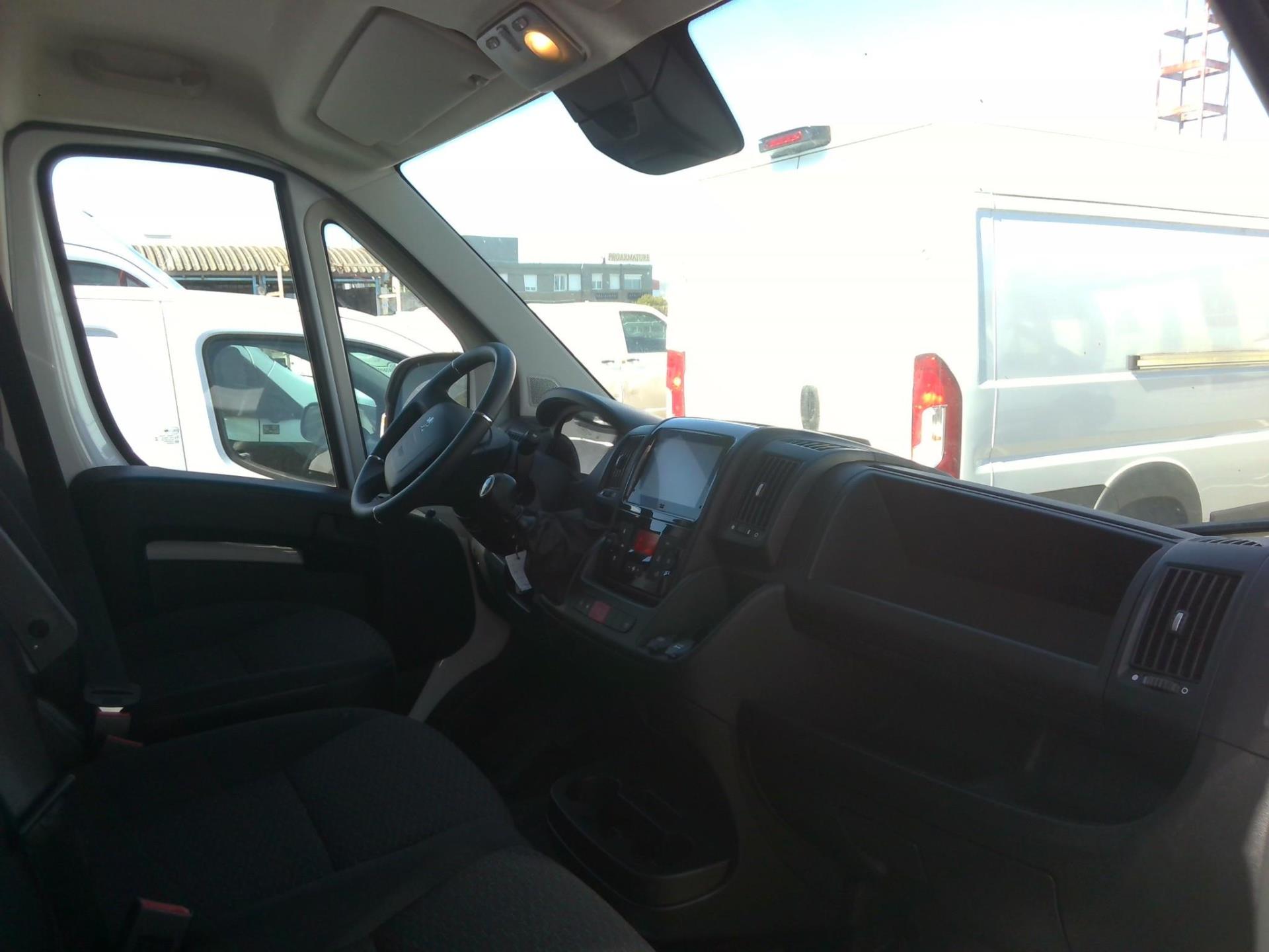 Peugeot BOXER TOLE 3.3 T L2H2 BLUEHDI 140 S&S BVM6 2024