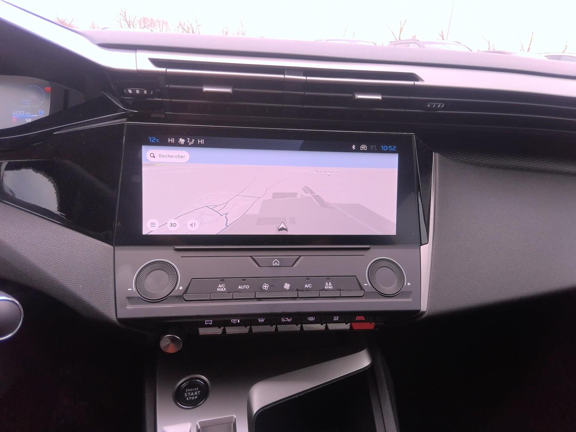 Peugeot 308 Hybrid 136 e-DCS6 Style 2025