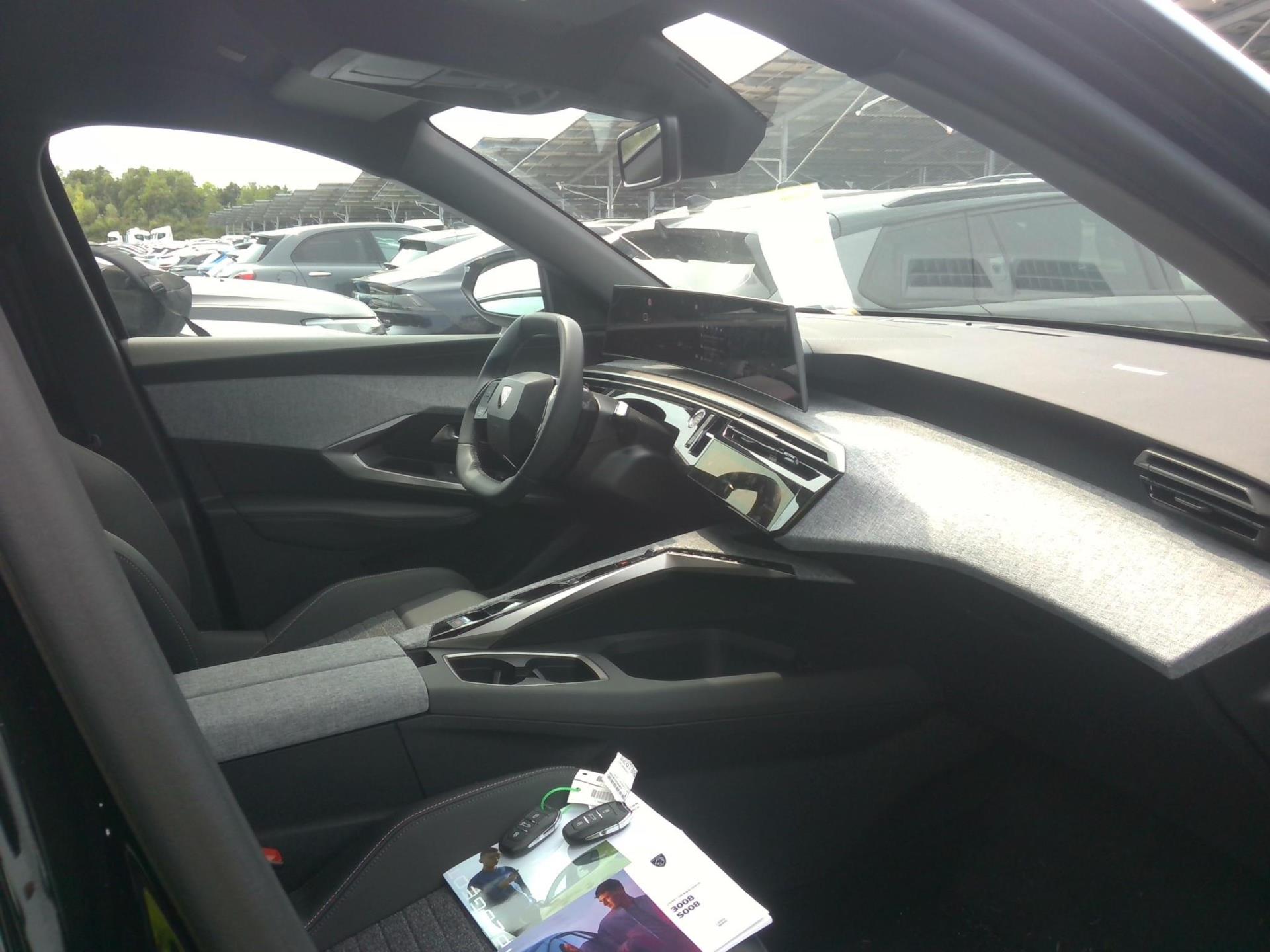 Peugeot 3008 Hybrid 145 e-DCS6 Allure 2025