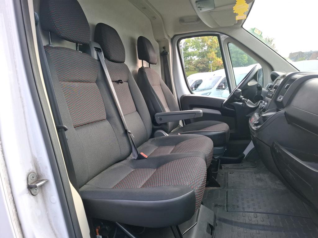 Peugeot BOXER TOLE 333 L1H1 BLUEHDI 120 S&S PREMIUM 2021