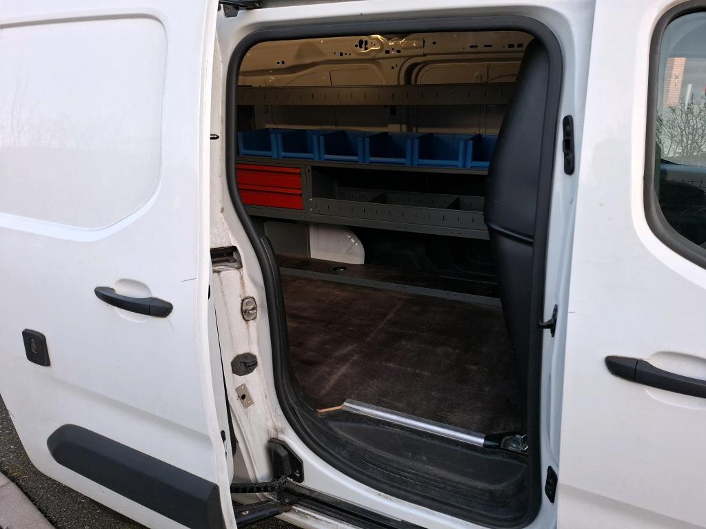 Peugeot PARTNER FOURGON LONG 950 KG BLUEHDI 130 S&S EAT8 ASPHALT 2021