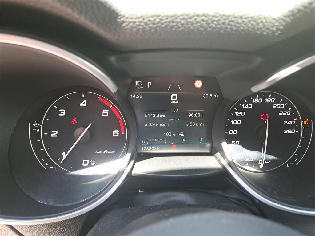 ALFA ROMEO Stelvio 2.2 160 ch AT8 Sprint 2020
