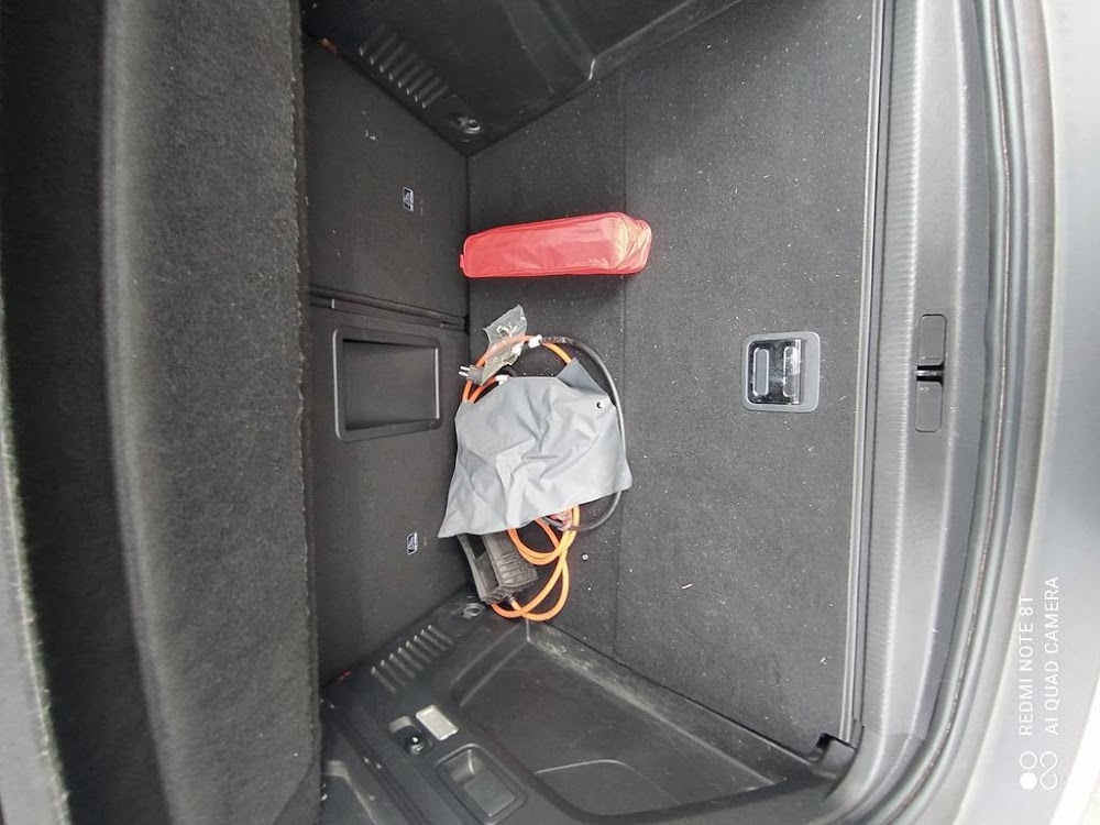 Foto Peugeot 3008 Hybrid 13