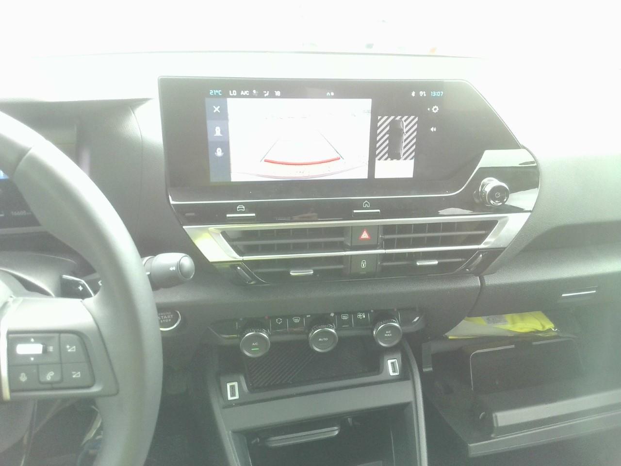 Foto Citroën C4 X 19