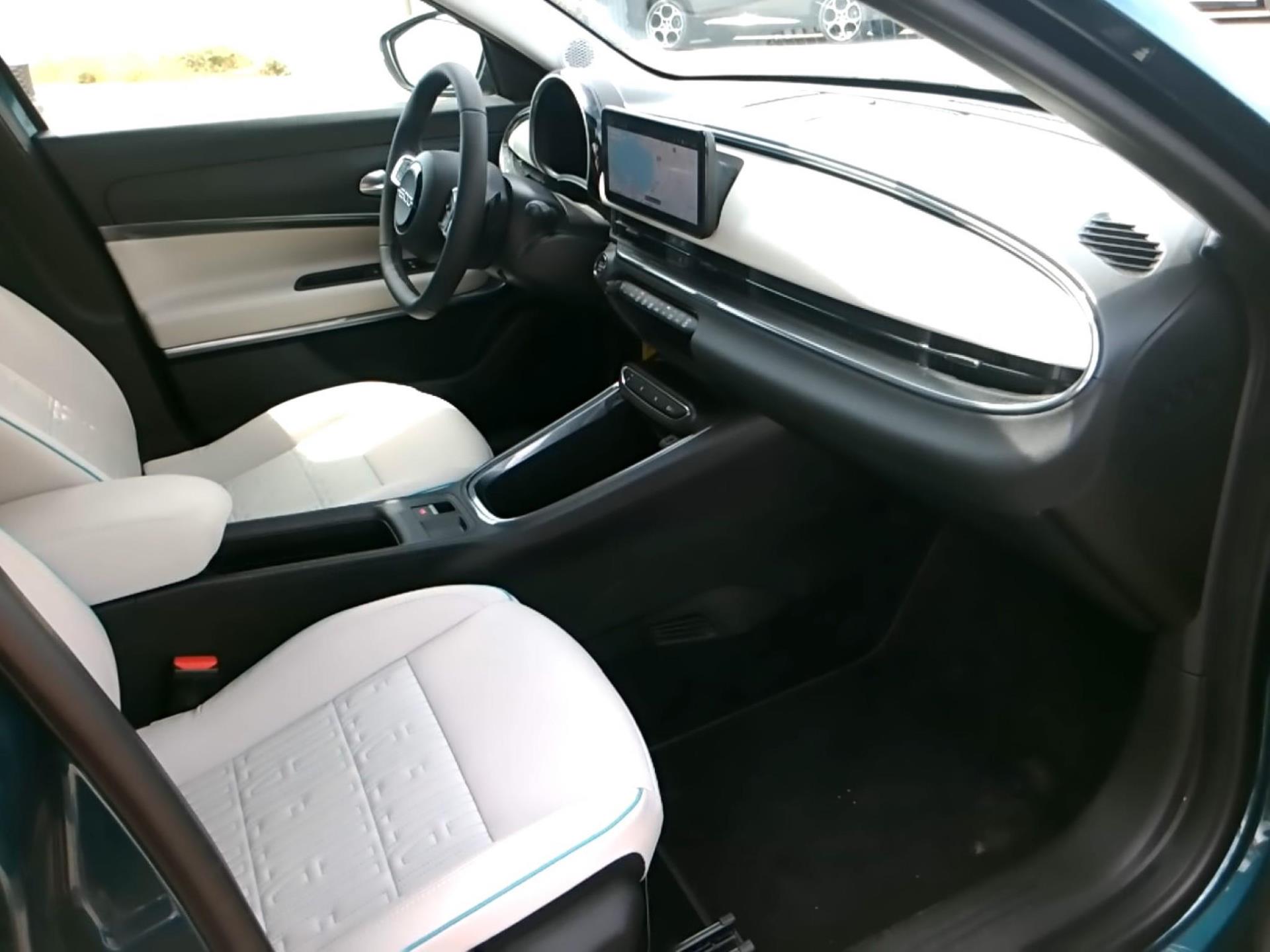 FIAT 600 1.2 Hybrid 100ch DCT6 La Prima 2024