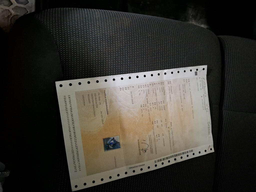 Peugeot PARTNER FOURGON STANDARD 650 KG BLUEHDI 100 S&S BVM5 PREMIUM 2019