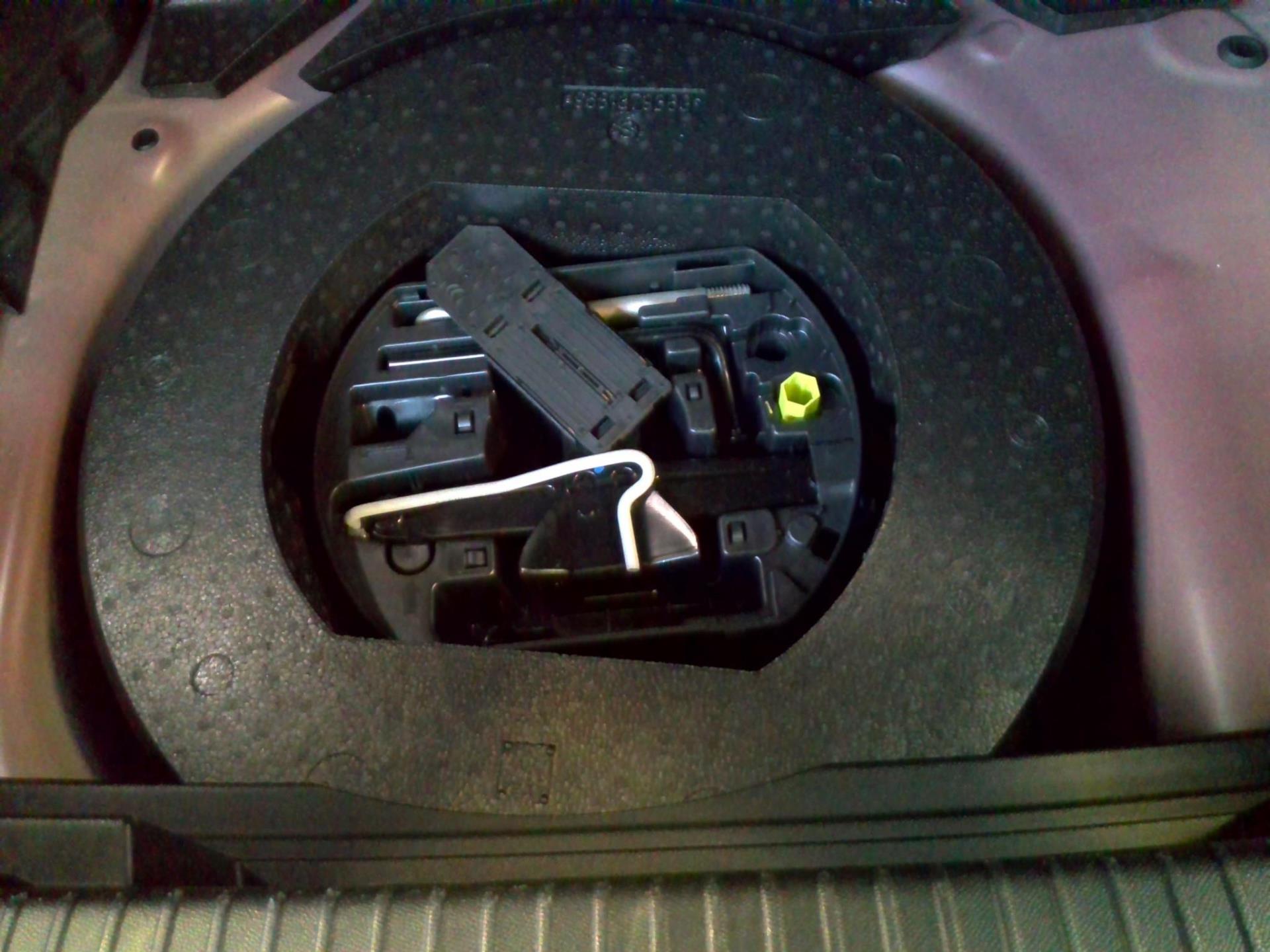 DS DS 3 PureTech 130 EAT8 Performance Line 2024