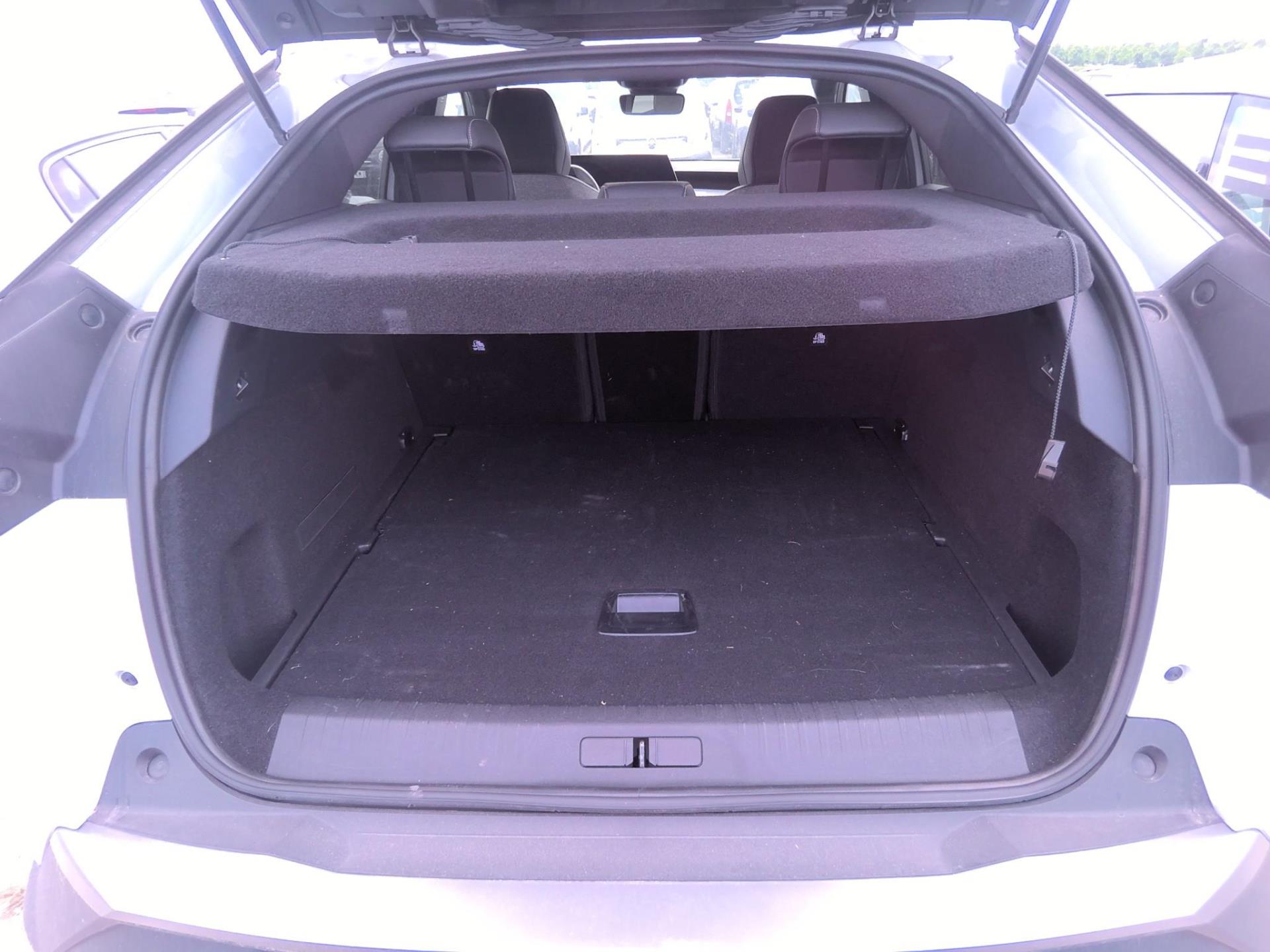 Peugeot 3008 Hybrid 136 e-DCS6 Allure 2024