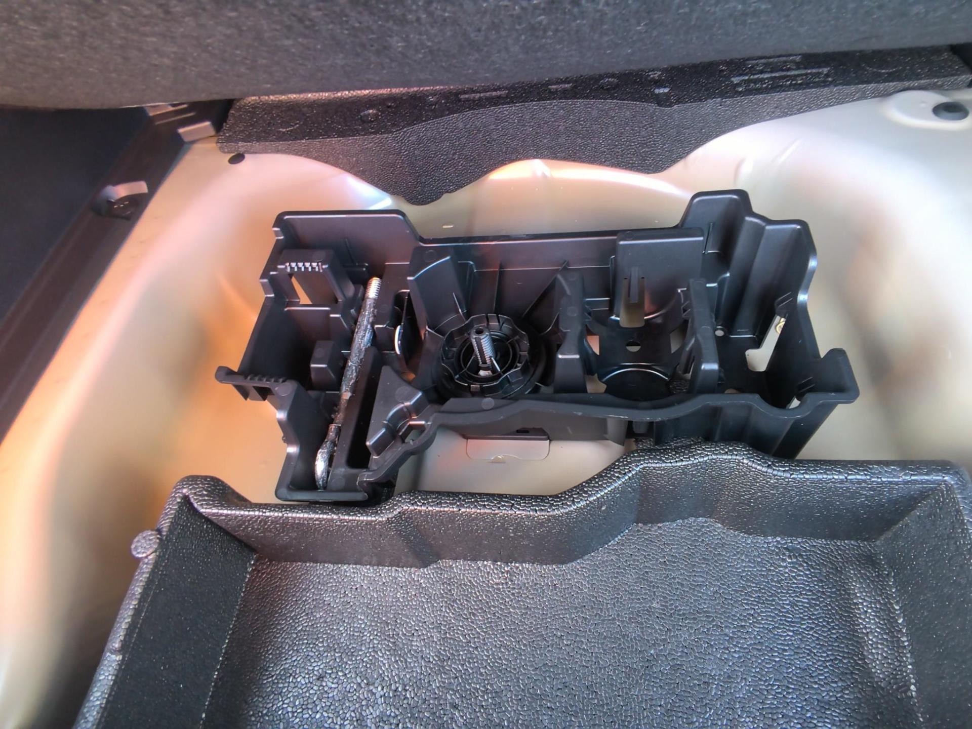 Peugeot 2008 Hybrid 145 e-DCS6 GT 2025