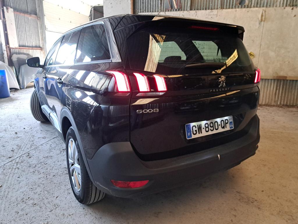 Peugeot 5008 BlueHDi 130ch S&S EAT8 Active Pack 2023
