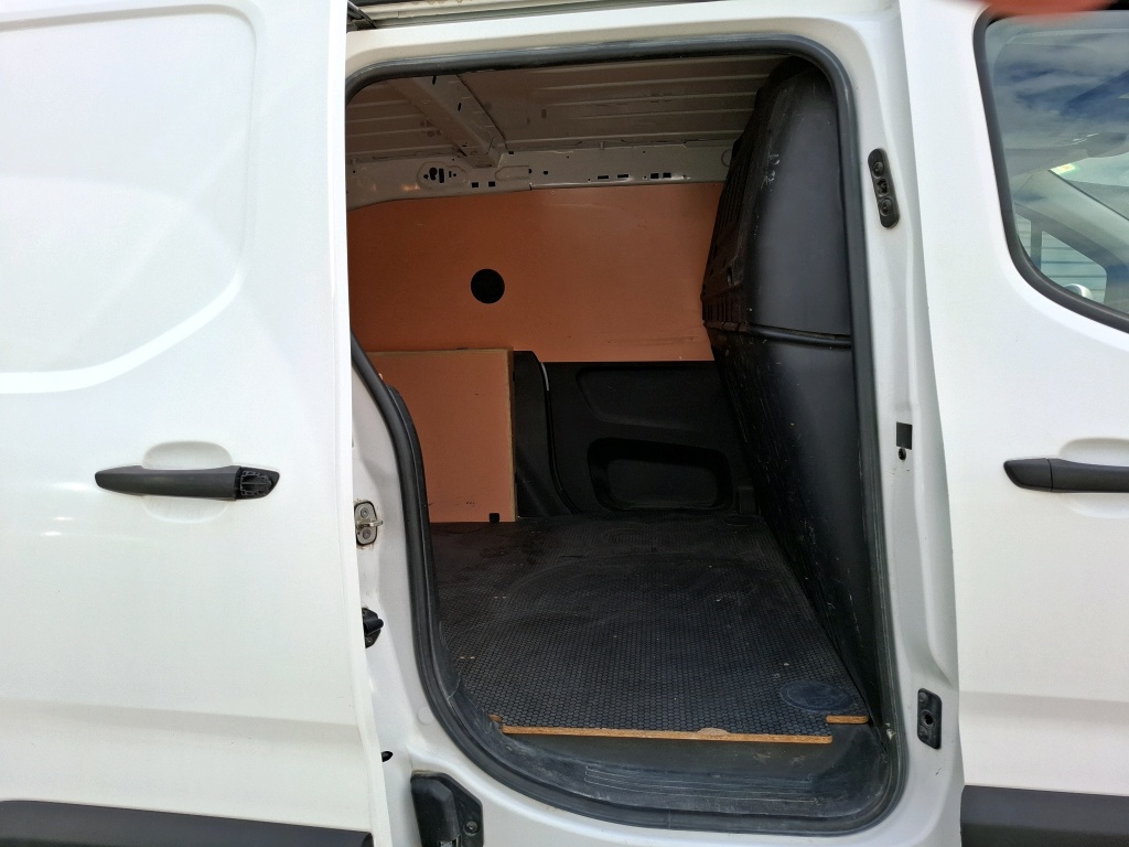 Peugeot PARTNER FOURGON STANDARD 650 KG BLUEHDI 100 S&S BVM5 PREMIUM 2020