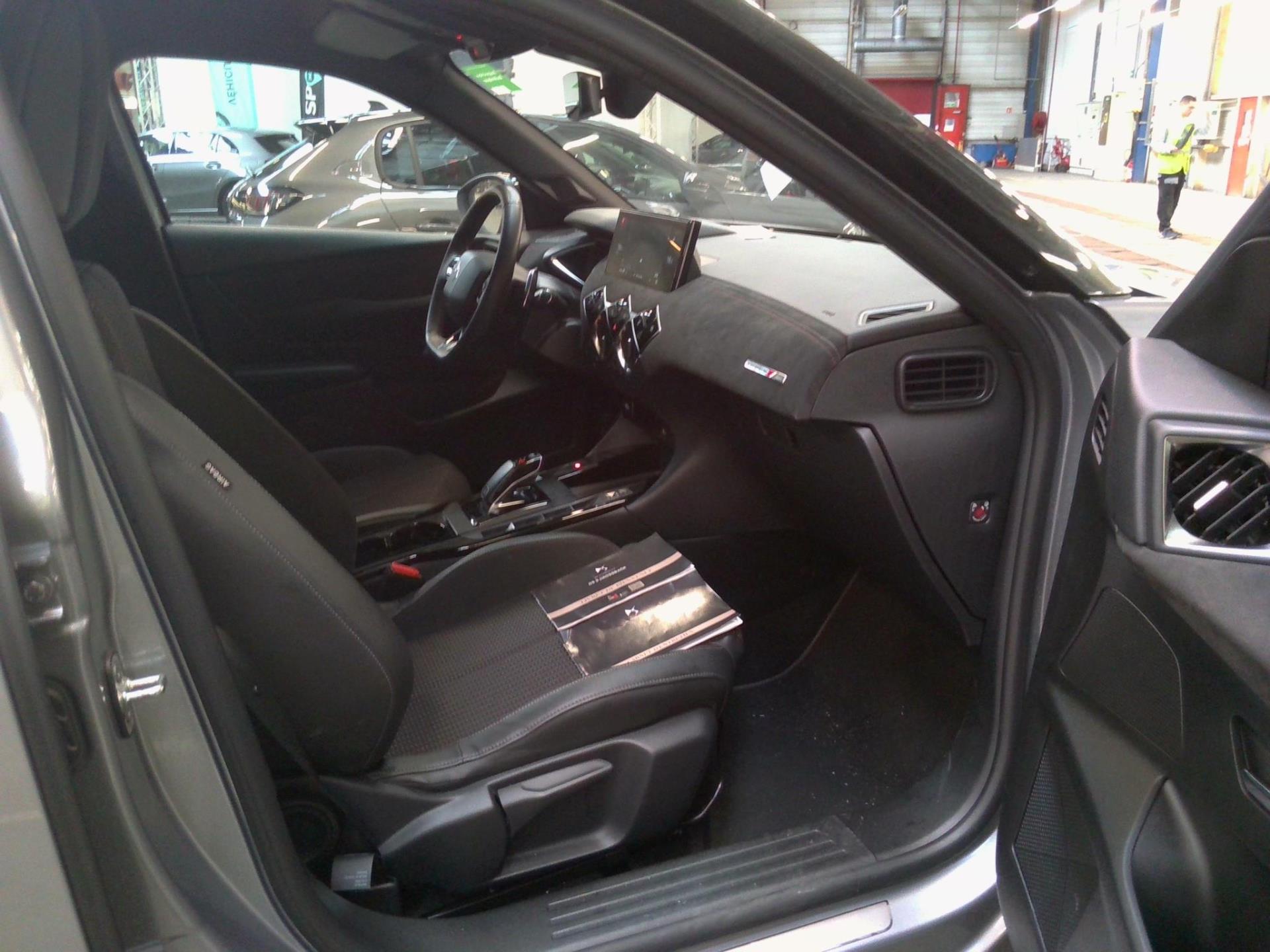 DS DS3 Crossback BlueHDi 130 EAT8 Performance Line+ 2022