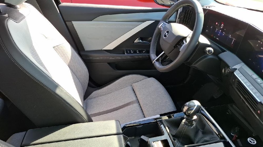Foto Opel Astra 13