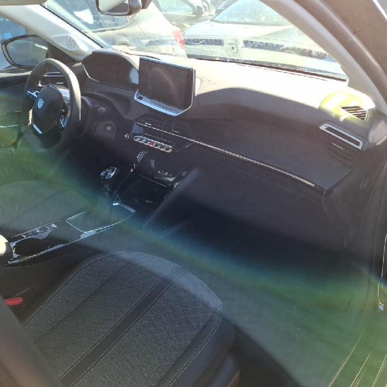 Foto Peugeot 208 10