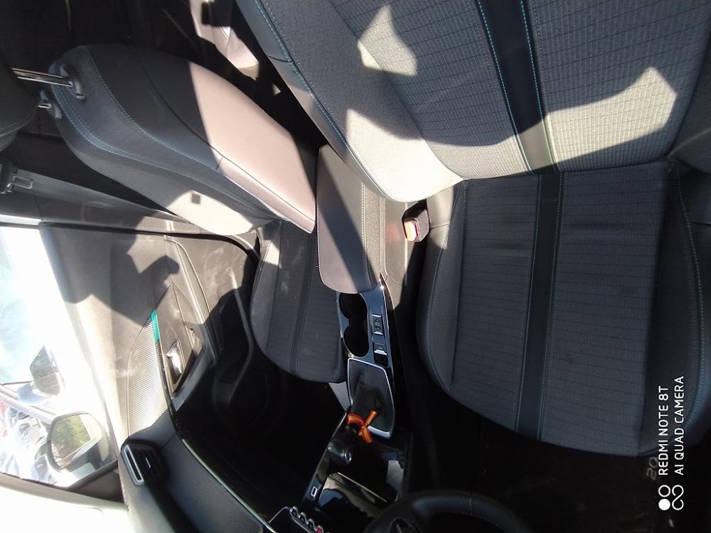 Foto Peugeot 2008 10