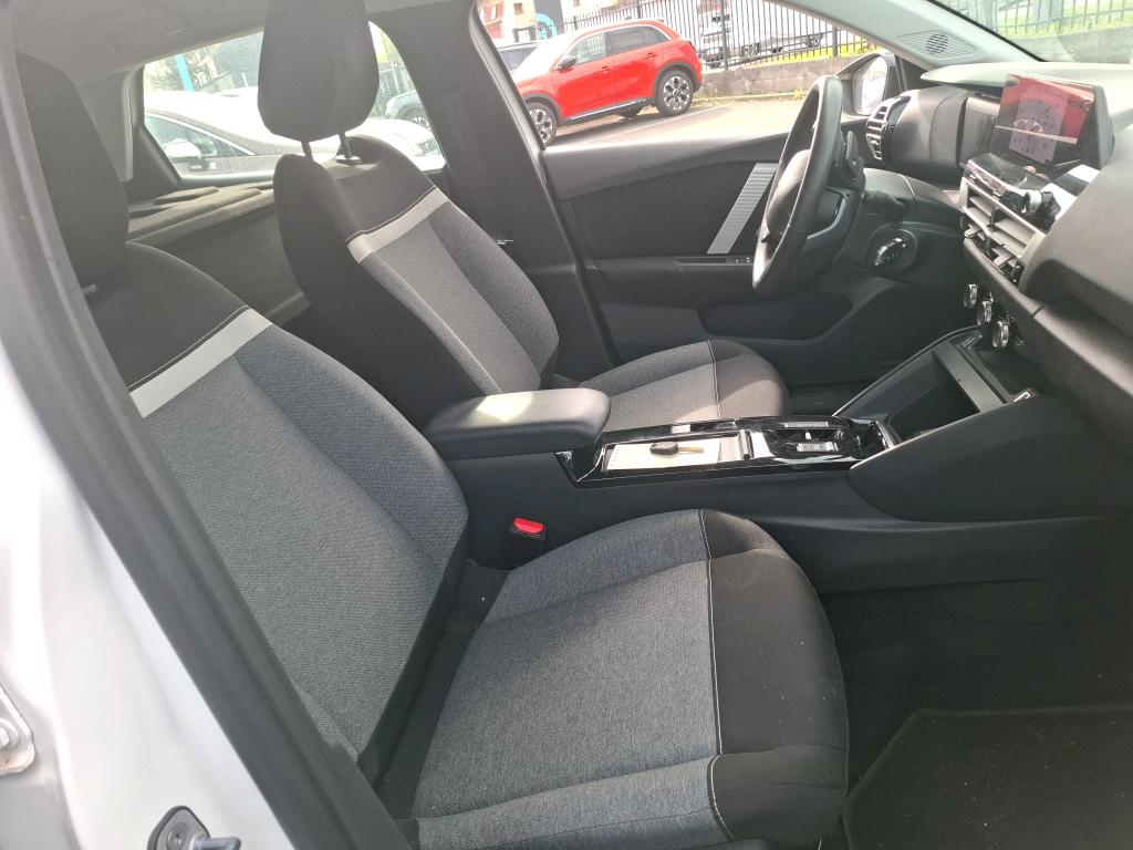 Citroen C4 SOCIETE BLUEHDI 130 S&S EAT8 FEEL NAV BUSINESS R 2022
