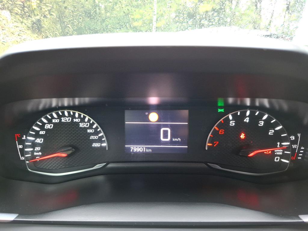 Peugeot 2008 BlueHDi 110 S&S BVM6 Active Business 2021