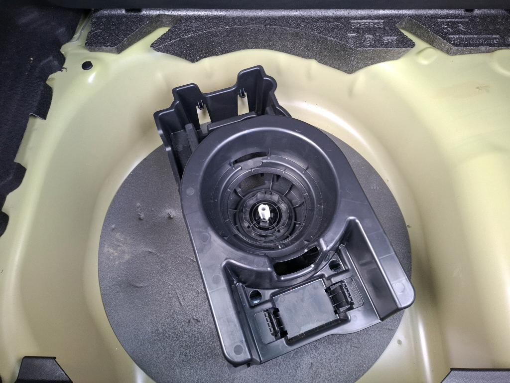 Peugeot 208 Hybrid 100 e-DCS6 Style 2025