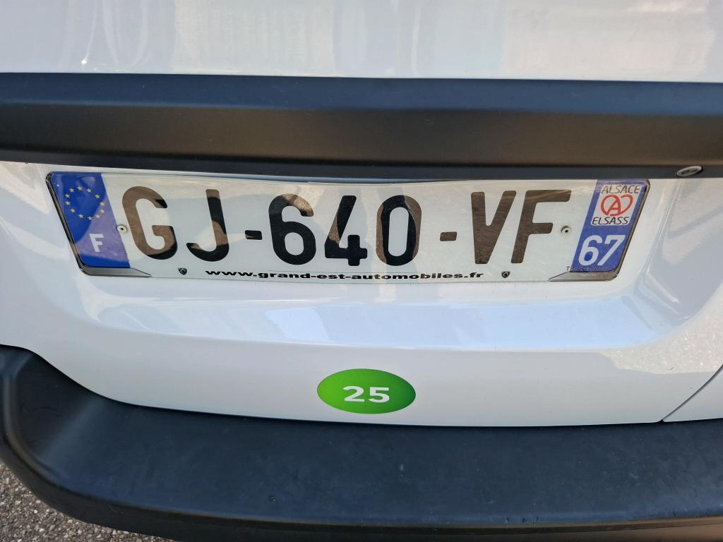 Peugeot EXPERT FGN TOLE STANDARD ELECTRIQUE 75KWH 136 ASPHALT 2022
