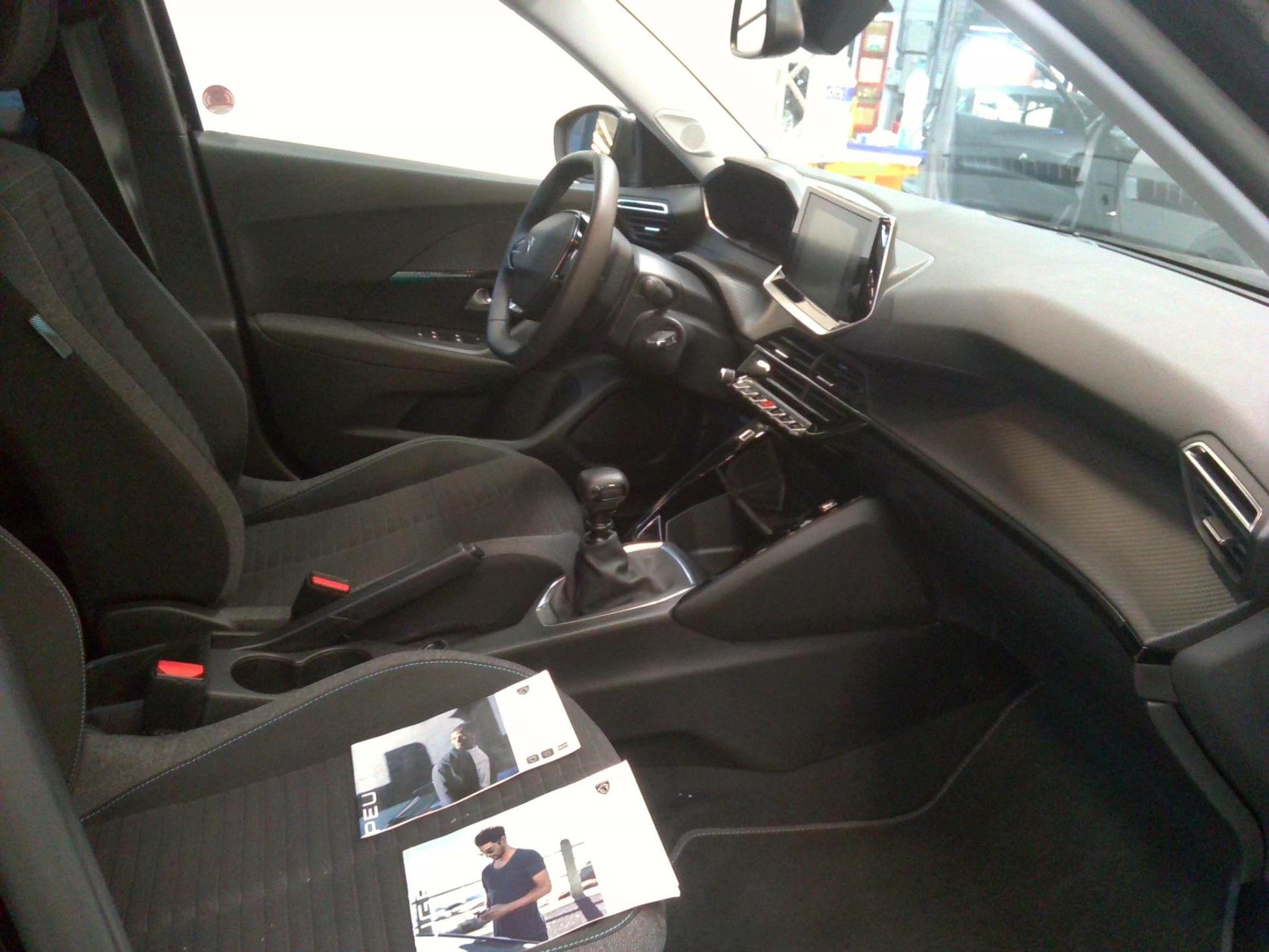Peugeot 2008 PureTech 130 S&S BVM6 Style 2022
