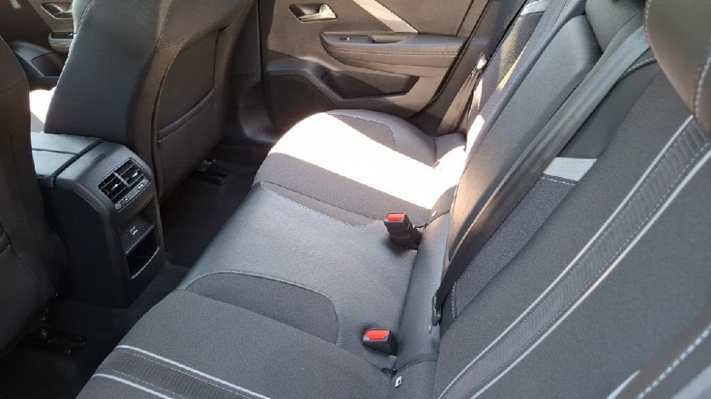 Foto Opel Astra 15