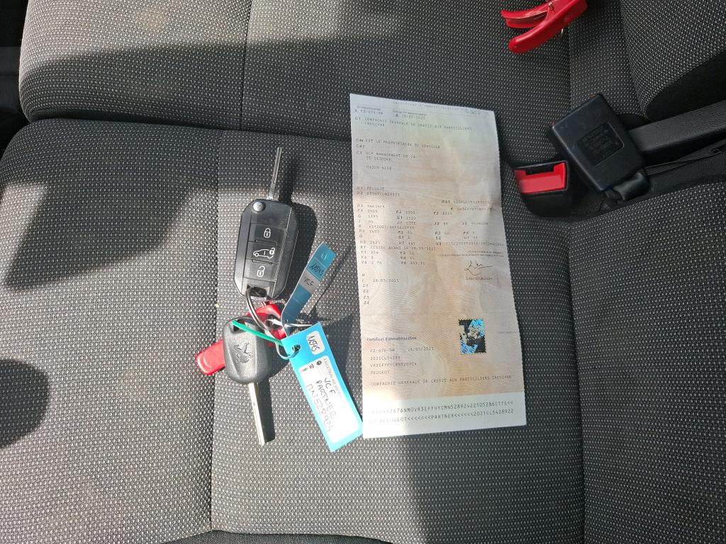 Peugeot PARTNER FOURGON STANDARD 650 KG BLUEHDI 100 S&S BVM5 ASPHALT 2021