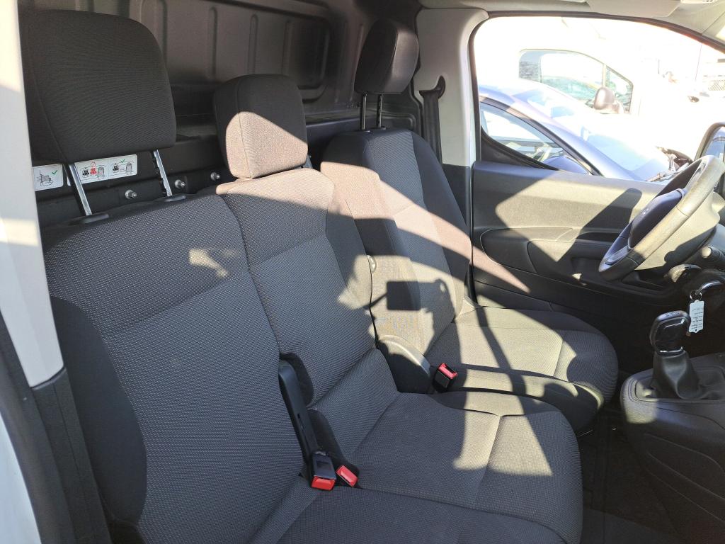 Peugeot PARTNER FOURGON STANDARD 650 KG BLUEHDI 100 S&S BVM5 PREMIUM 2020