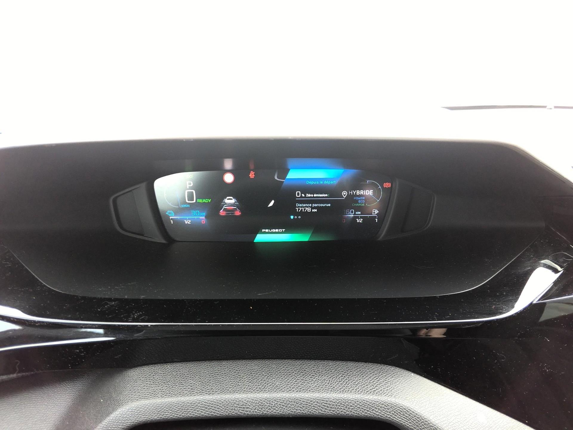 Peugeot 408 PHEV 180 e-EAT8 Allure 2024