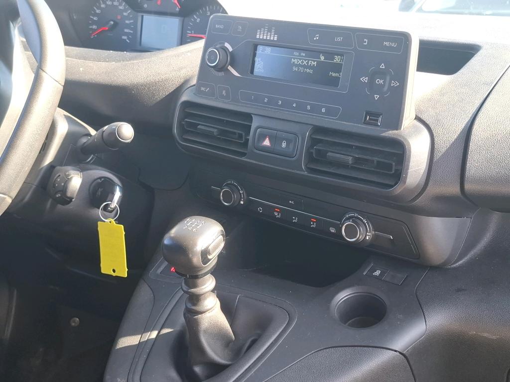 Peugeot PARTNER FOURGON STANDARD 650 KG BLUEHDI 100 S&S BVM6 PREMIUM 2022