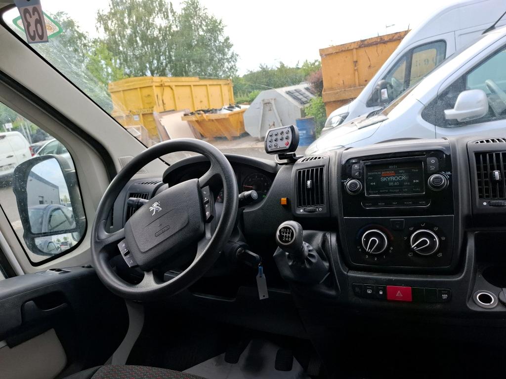 Peugeot BOXER TOLE 335 L3H2 BLUEHDI 110 PREMIUM 2019