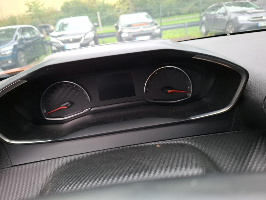 Peugeot 2008 BlueHDi 110 S&S BVM6 Active Business 2021