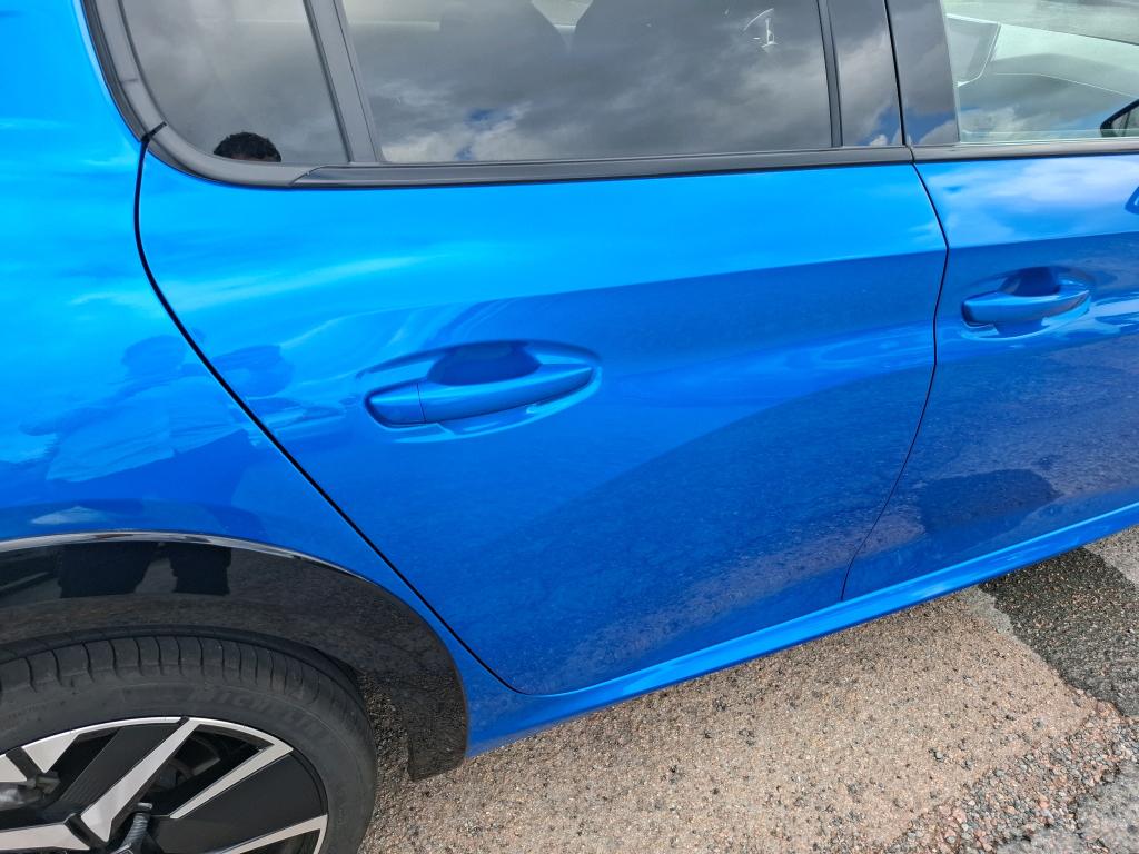 Peugeot 208 Hybrid 110 e-DCS6 GT 2025