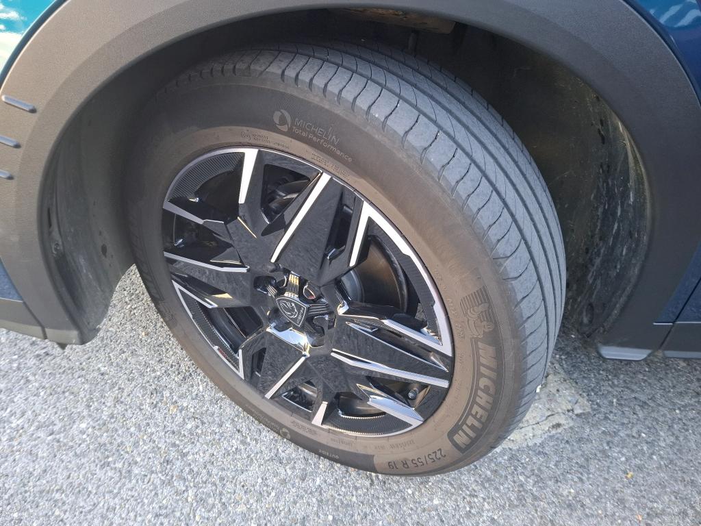 Peugeot 3008 Hybrid 145 e-DCS6 GT 2025