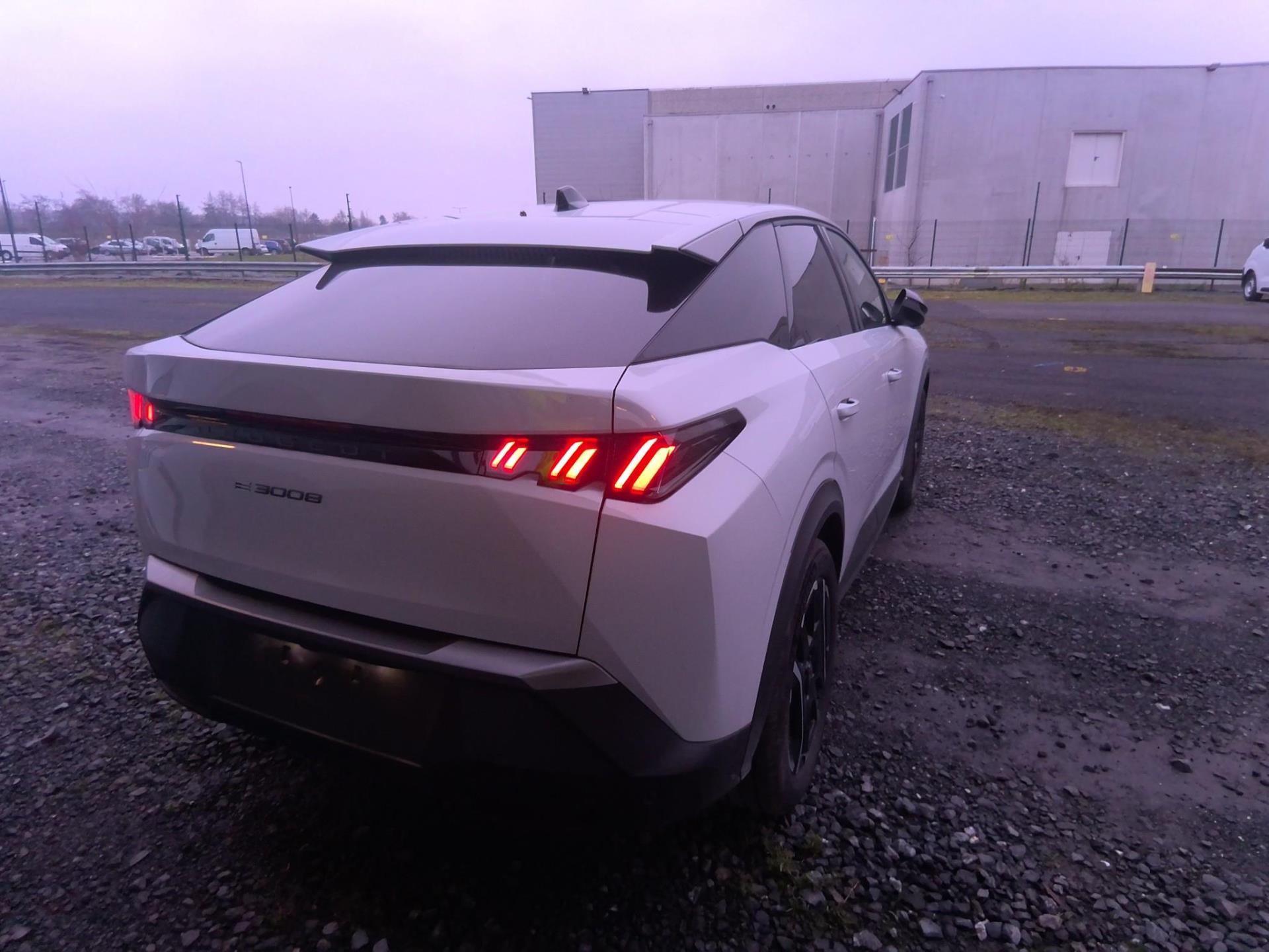 Peugeot 3008 Electrique 210 ch 73 kWh Allure 2025