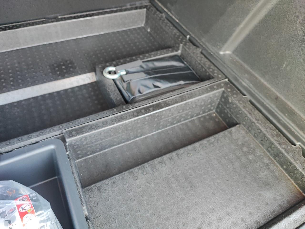 Foto Peugeot 3008 Hybrid 9