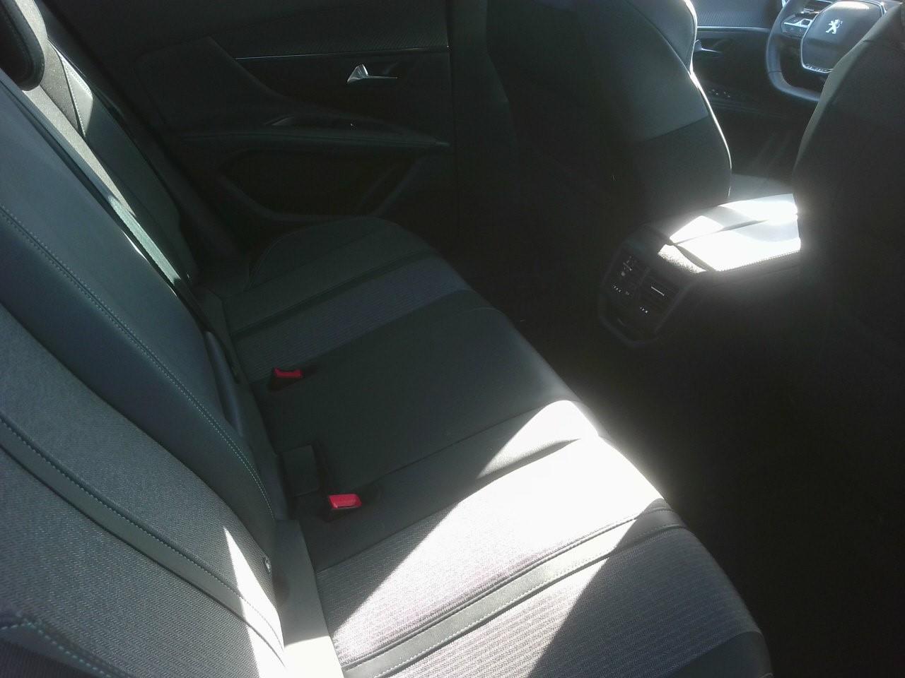 Foto Peugeot 3008 11
