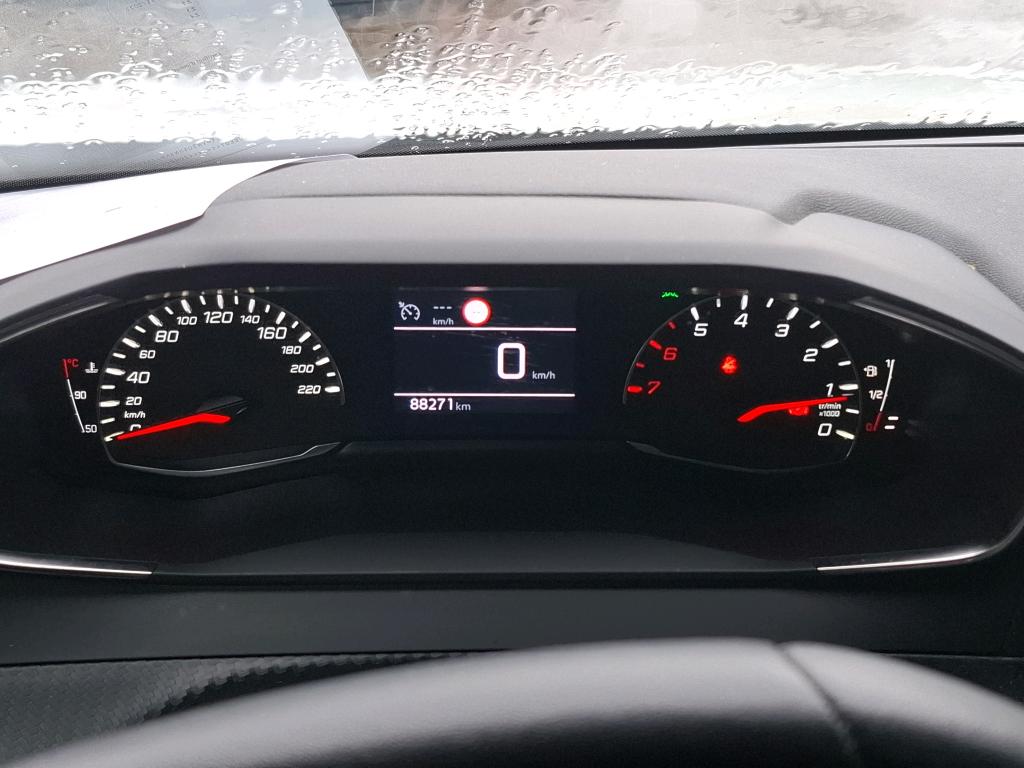 Peugeot 2008 PureTech 130 S&S BVM6 Active Pack 2022