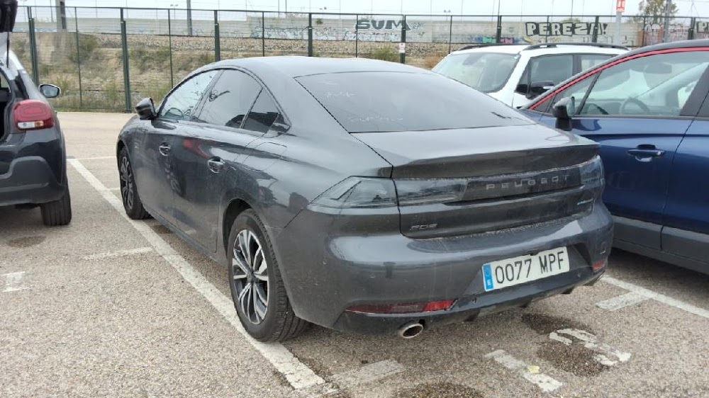 Foto Peugeot 3008 Plug-in Hybrid 4