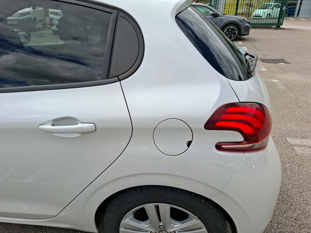 Peugeot 208 1.2 PureTech 82ch BVM5 Style 2017
