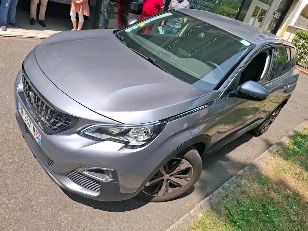 NV 3008 SUV
