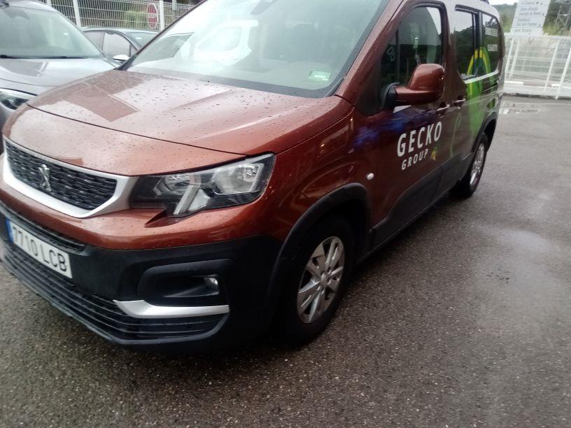 Foto Peugeot Rifter 4