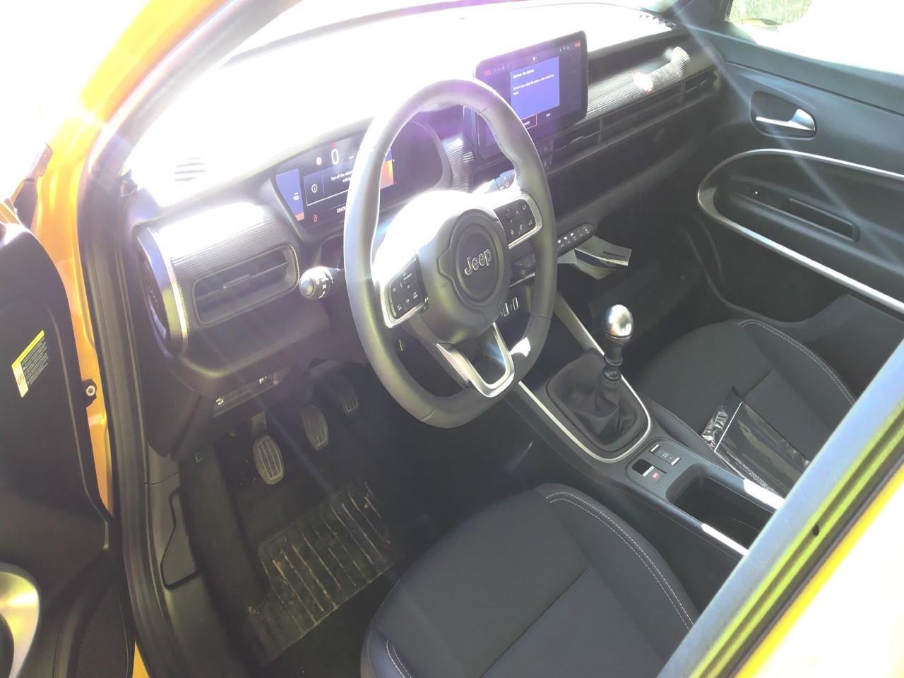 Foto Jeep AVENGER 3