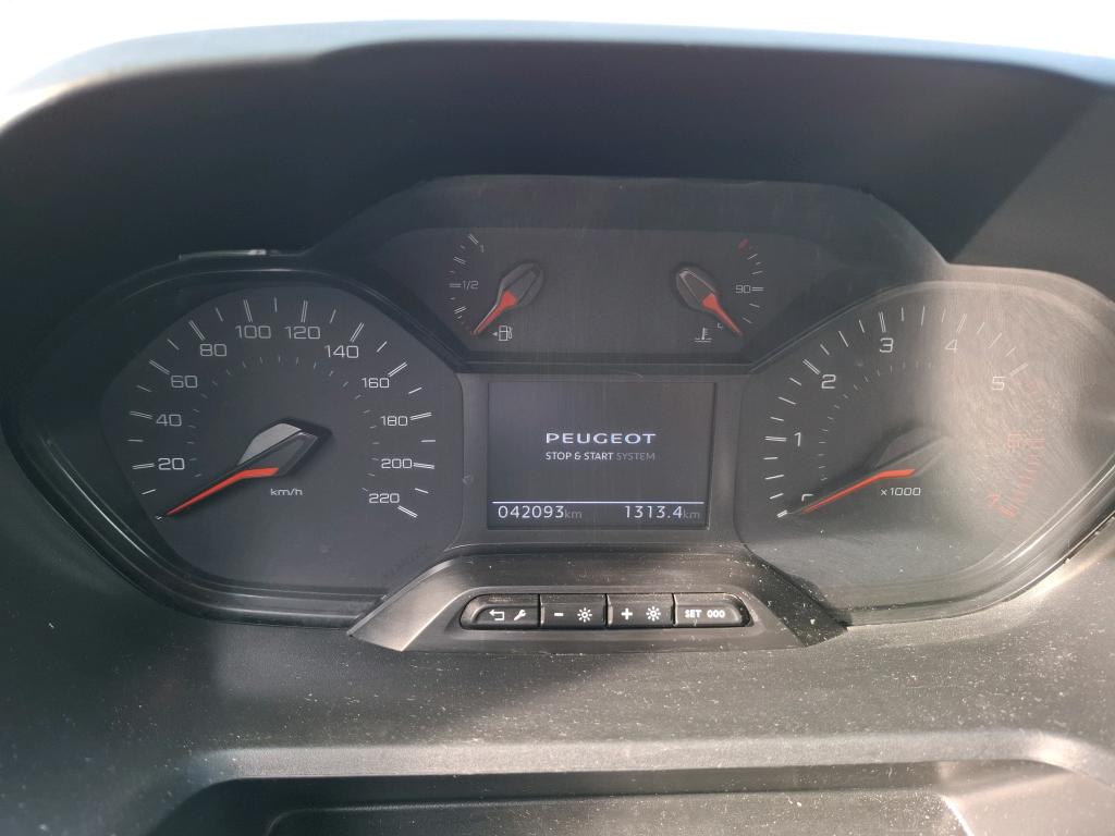 Peugeot PARTNER CA BLUEHDI 100 S&S BVM6 2022