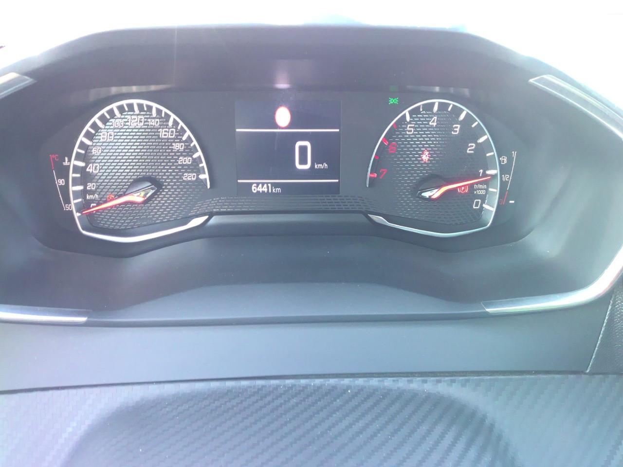 Foto Peugeot 208 5