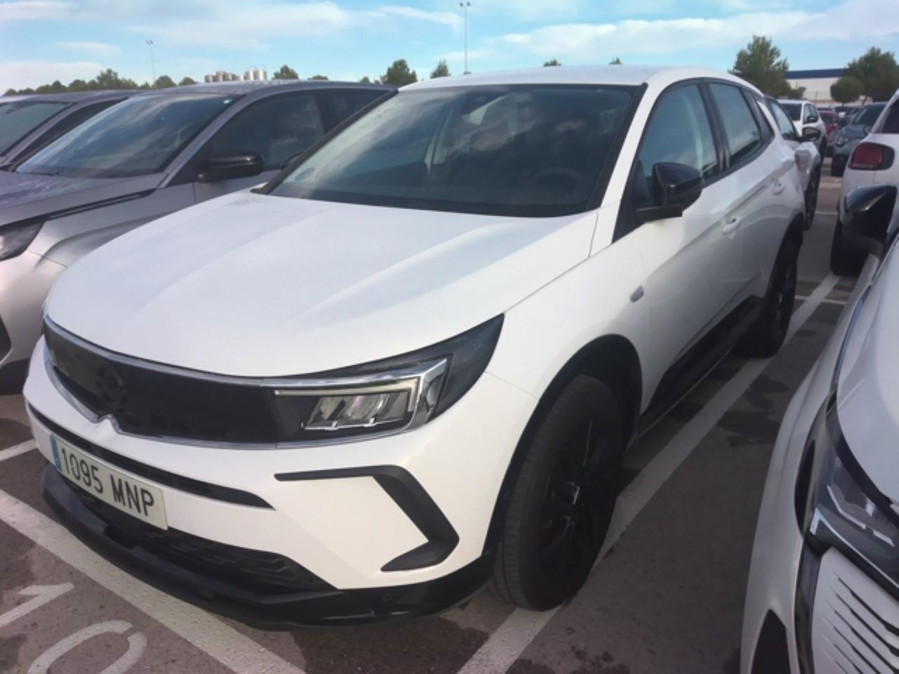 Foto Opel Grandland PHEV 4