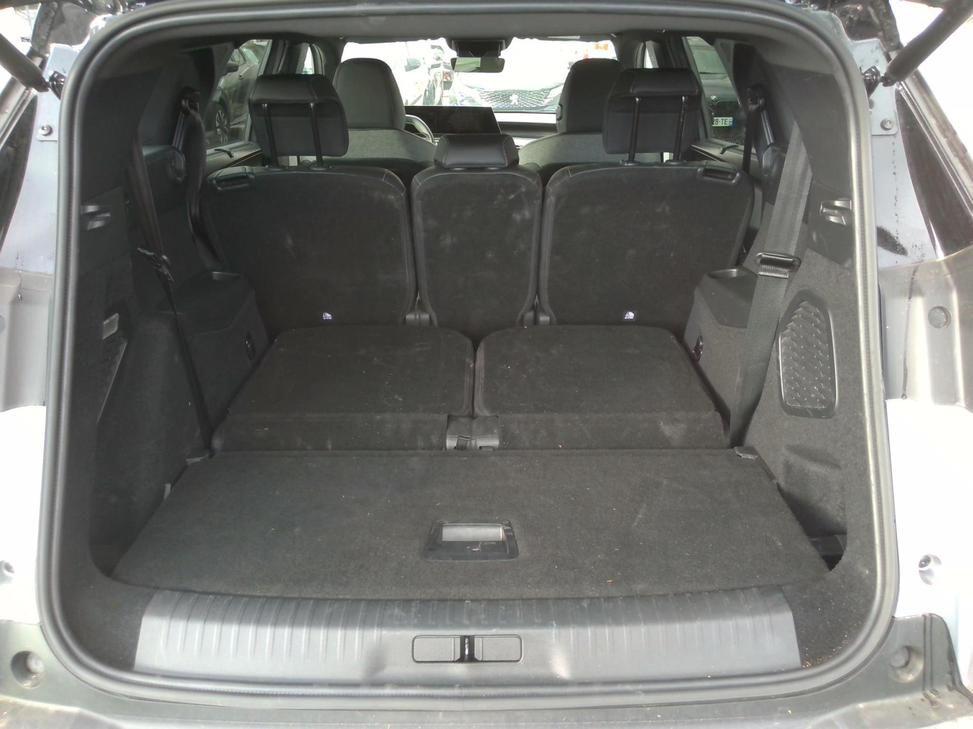 Peugeot 5008 Hybrid 136 e-DCS6 GT 2025