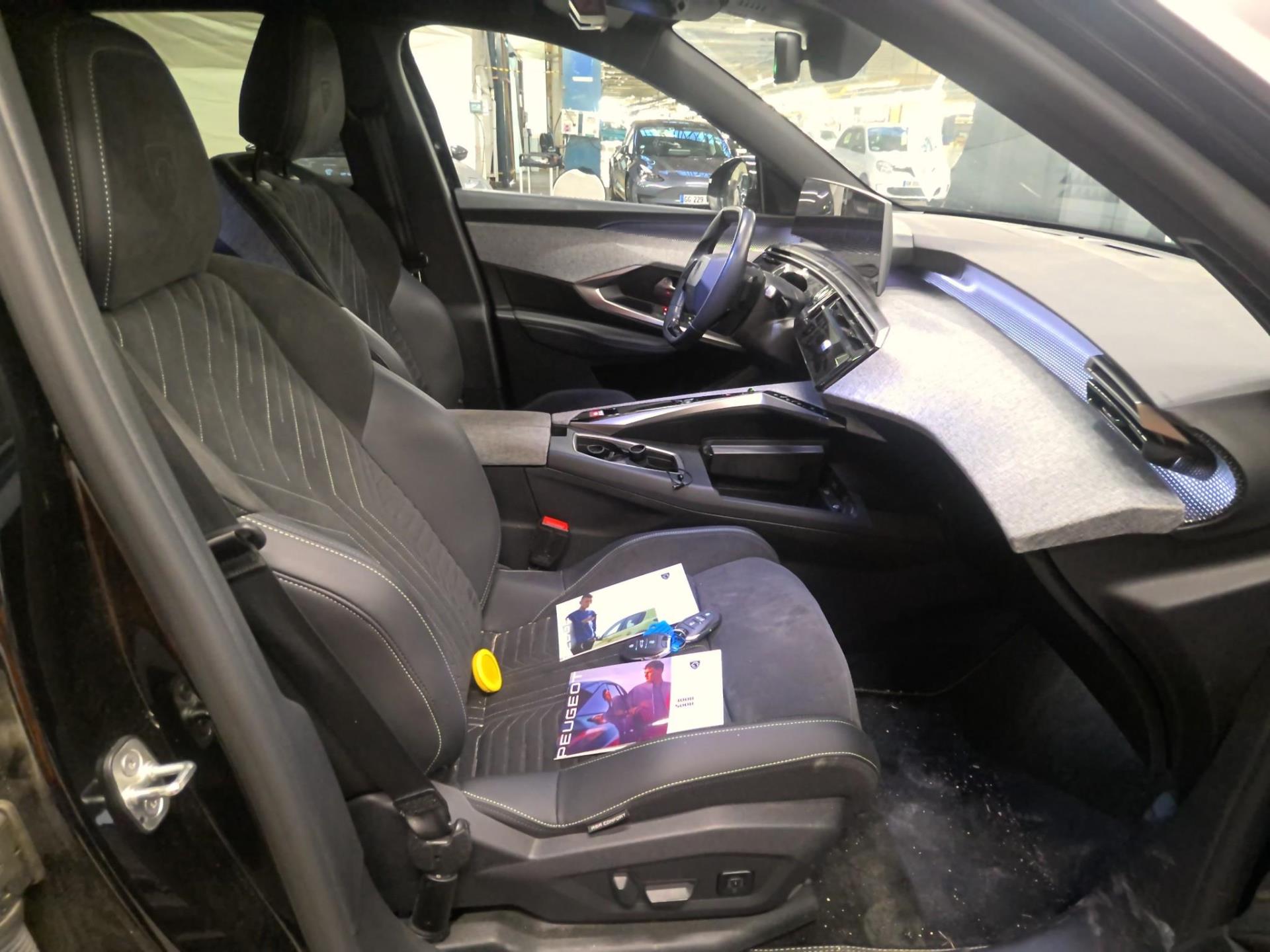 Peugeot 3008 Hybrid 136 e-DCS6 GT 2025